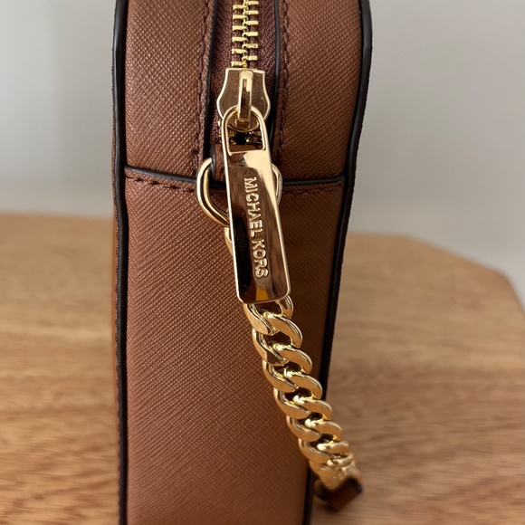 Michael Kors Jet Set Item  EW Crossbody - Picture 9 of 14